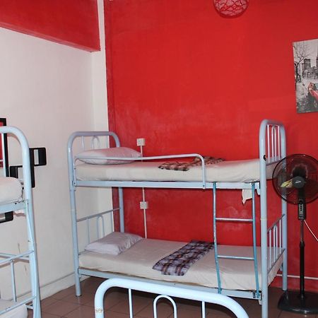 The Jesselton Cabin Sdn Bhd Kota Kinabalu Buitenkant foto