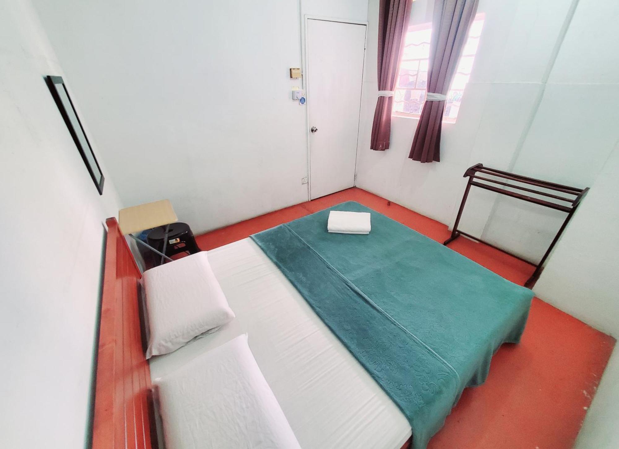 The Jesselton Cabin Sdn Bhd Kota Kinabalu Buitenkant foto