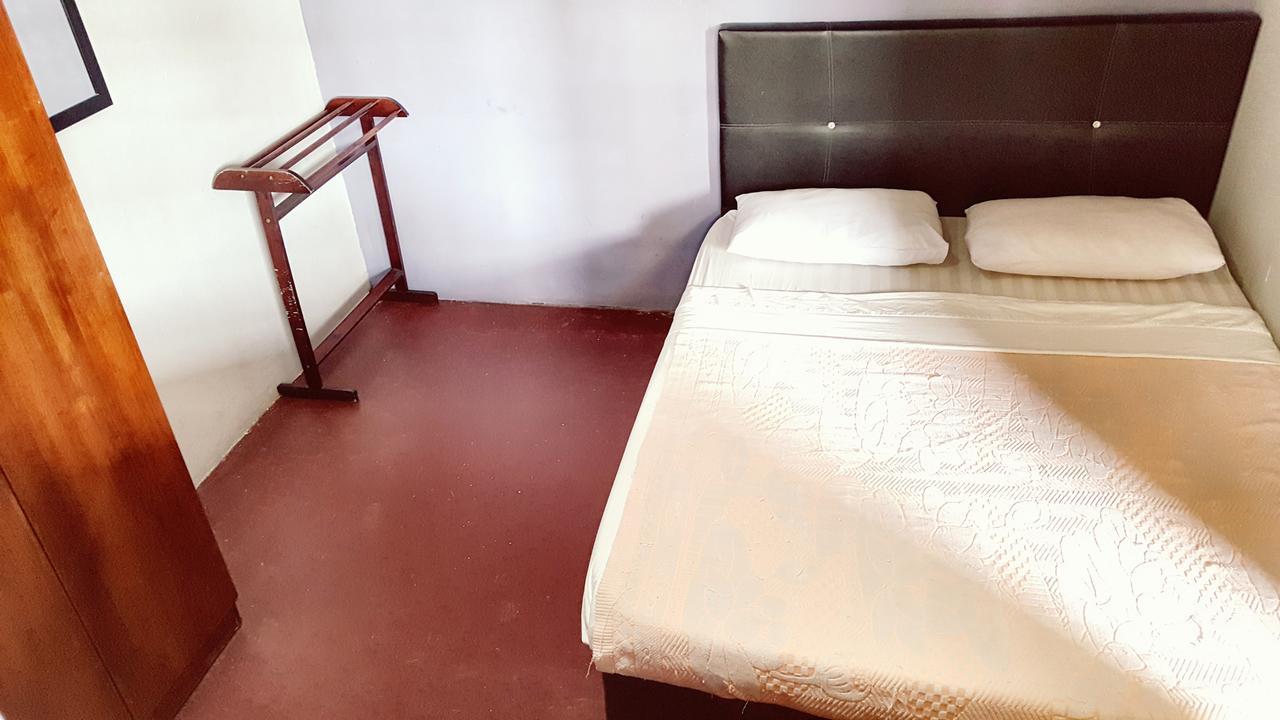 The Jesselton Cabin Sdn Bhd Kota Kinabalu Buitenkant foto