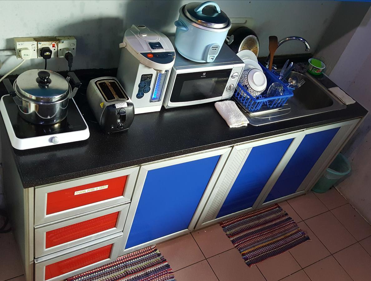 The Jesselton Cabin Sdn Bhd Kota Kinabalu Buitenkant foto