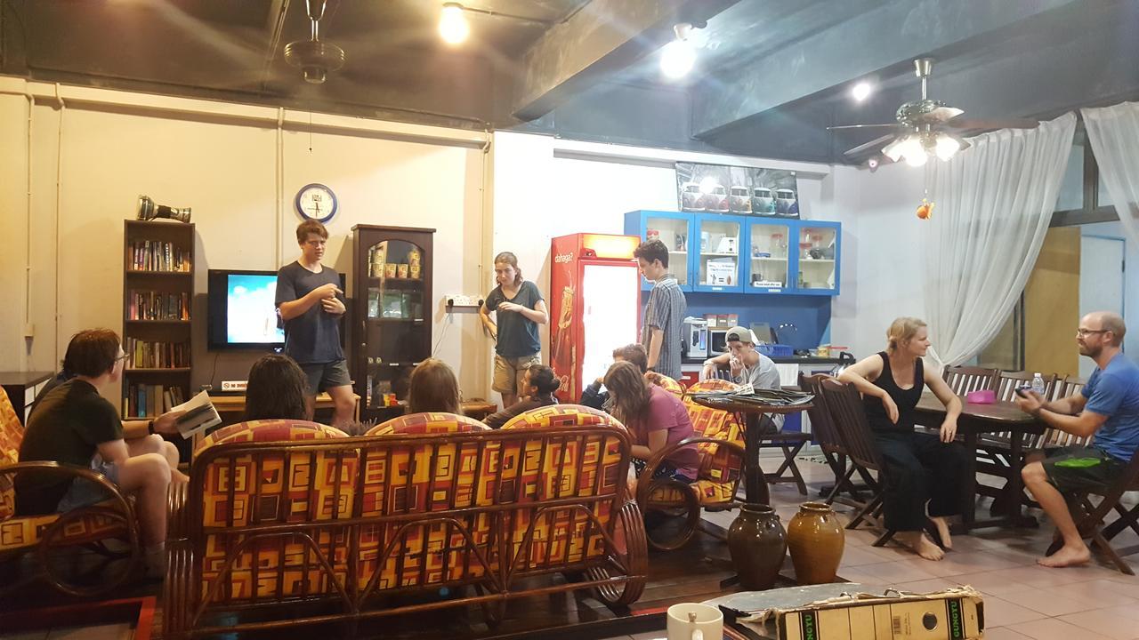 The Jesselton Cabin Sdn Bhd Kota Kinabalu Buitenkant foto