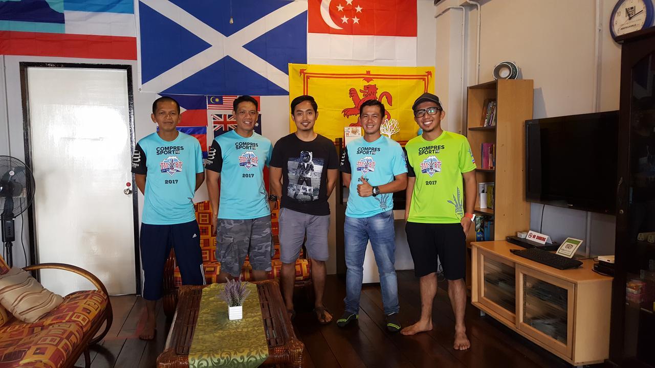 The Jesselton Cabin Sdn Bhd Kota Kinabalu Buitenkant foto