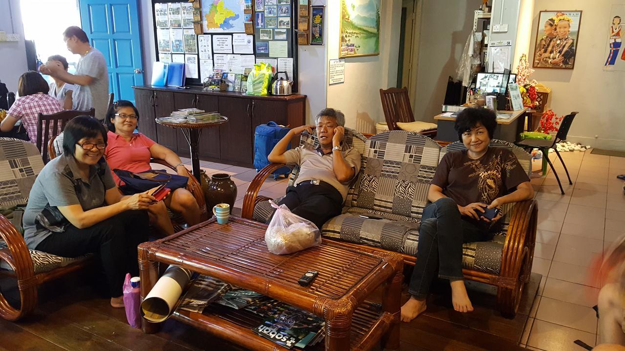 The Jesselton Cabin Sdn Bhd Kota Kinabalu Buitenkant foto